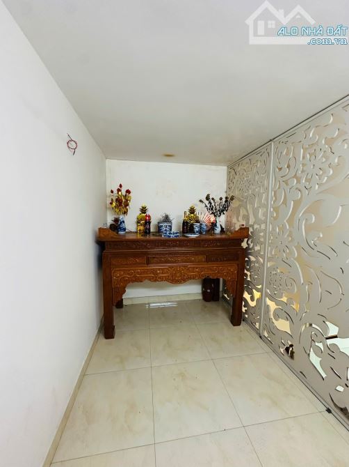 Bán nhà 3 tầng 44m2 Ngõ 47 Khúc Thừa Dụ, Lê Chân.  Giá chỉ 2,45 tỷ ngõ 3m - 6