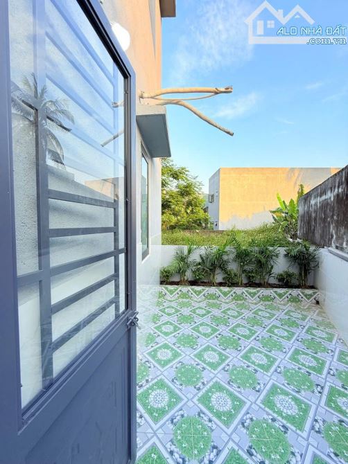 BÁN GẤP NHÀ 2 TẦNG NAM PHẠM HÙNG, CẨM LỆ DT :125M2 GIÁ CHỈ NHỈNH 3TỶ 📍 Vị trí: Đường Nam - 7