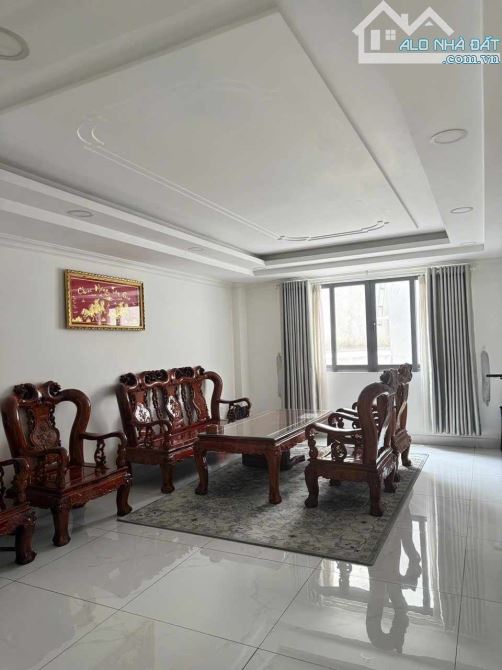 GẤP! Bán Nhà 5 Tầng, 66m2,Hẻm Nhựa 10m, Thới An 16, Quận12-Gần Chợ, UBND-Giá Tốt Chỉ 6.6Tỷ - 7