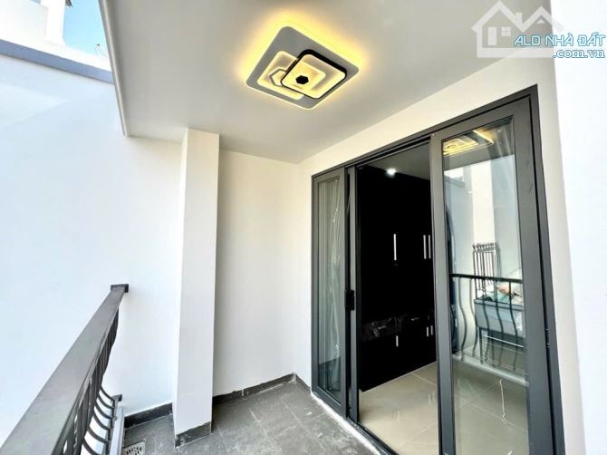 Bán Gấp Nhà Mới có Nội Thất cạnh Nguyên Hồng G.Vấp 4tầng 230m2 hơn 6tỷ hẻm 3m cách MT 50m - 7