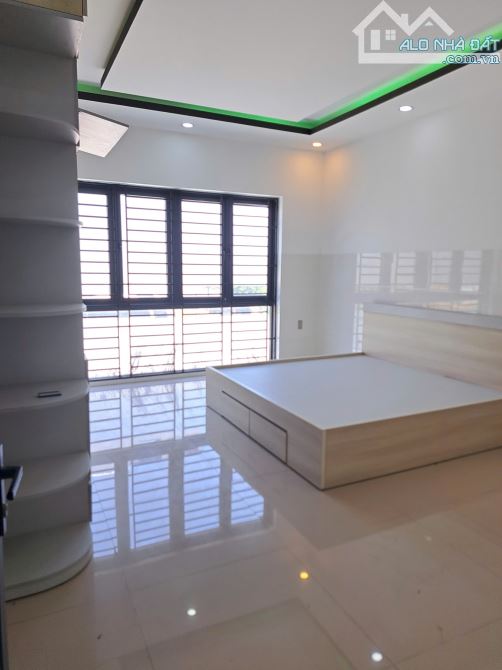 🎑🎑CHO THUÊ NHÀ 4 TẦNG RỘNG 150M2 ĐẤT MẶT TIỀN NẠI NAM - 7