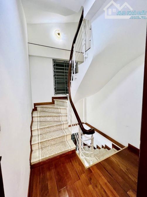 Chính chủ bán gấp nhà mới, ngõ nông, 46 Quan Nhân, Cầu Giấy. DT: 40m2 – 7 tầng. 8,6 tỷ. - 7
