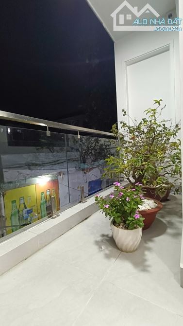 BÁN NHÀ LÊ VĂN QUỚI P BÌNH HƯNG HÒA A, HẺM XE HƠI QUAY ĐẦU 80M2 ĐÚC 3 TẤM GIÁ NHỈNH 7TỶ TL - 7