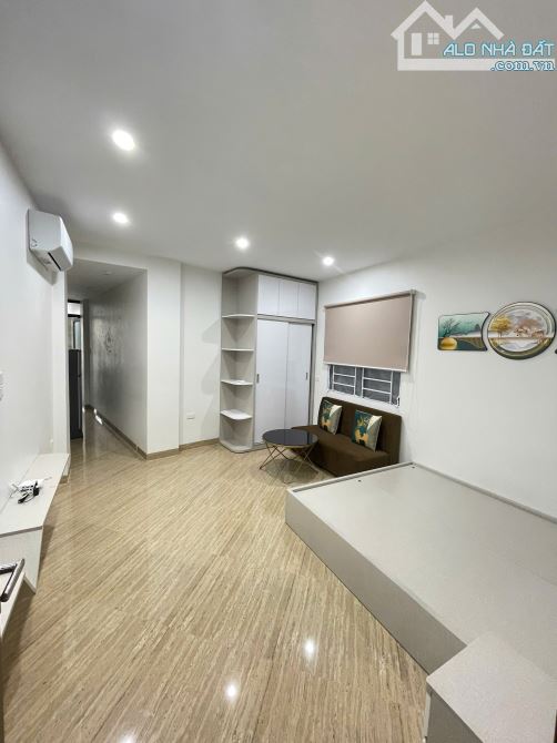 Cho Thuê CCMN Ngõ 86 Hào Nam Đống Đa 25m2 Studio Ban Công Full Nội Thất Thang Máy Gần Chợ - 7