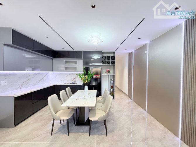 BÁN GẤP NHÀ 2 TẦNG NAM PHẠM HÙNG, CẨM LỆ DT :125M2 GIÁ CHỈ NHỈNH 3TỶ 📍 Vị trí: Đường Nam - 8