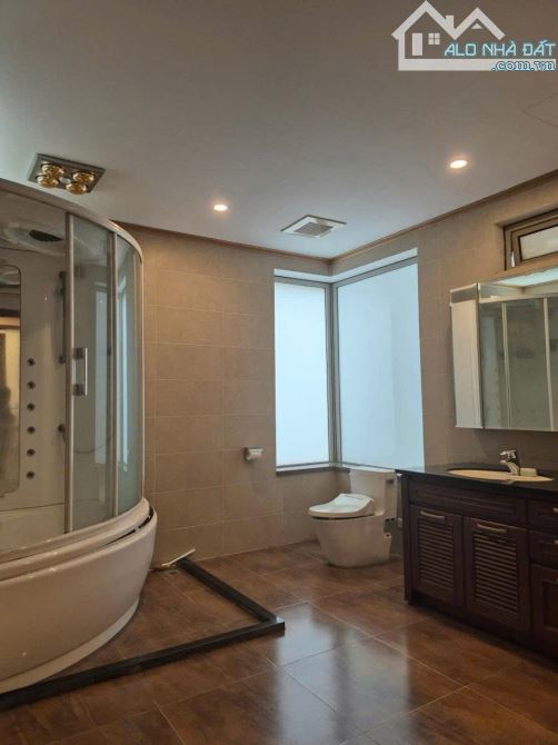 Biệt thự vườn Đào- Q. Tây Hồ- 231m2, xây 6 tầng cực đẹp - 8