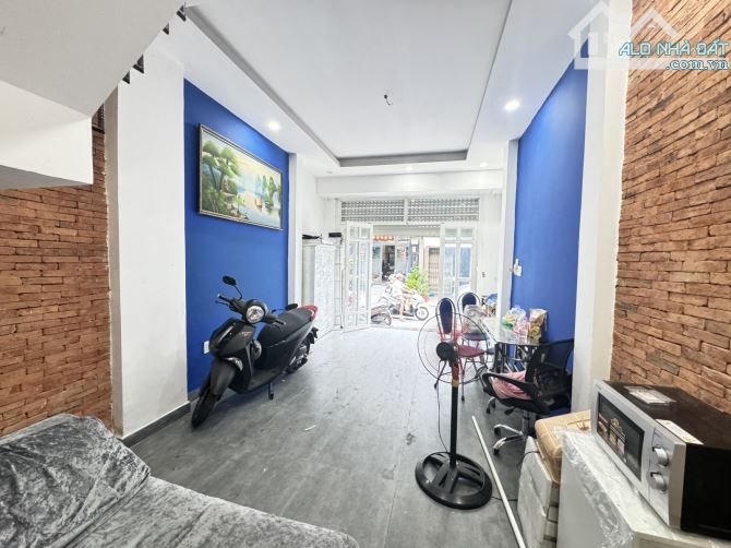 Bán Nhà Mặt Tiền Q11, Đội Cung, Thái Phiên, Ko QH,  Ko LG, Sổ A4,  Nhỉnh 7 tỷ TL - 8