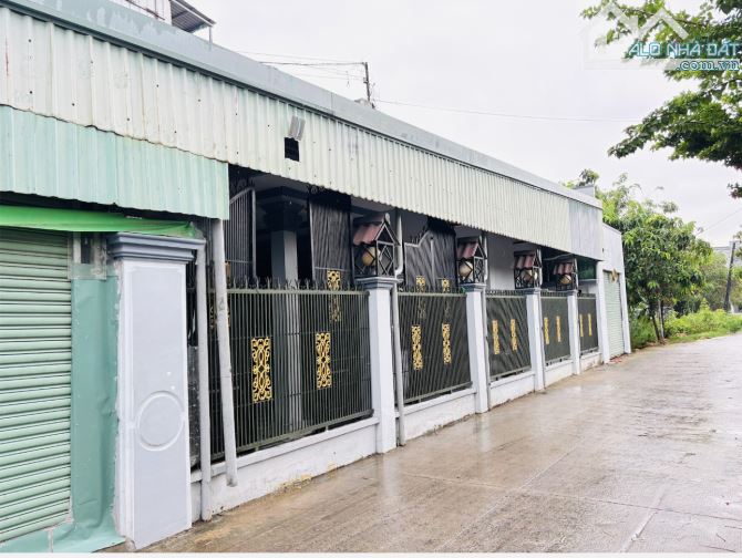Bán Nhà Hóc Môn - 200M2 ( 9,5 x 21) -2 Mặt Tiền Hẻm xe Tải -  Chỉ 4,56 Tỷ Tỷ. - 8