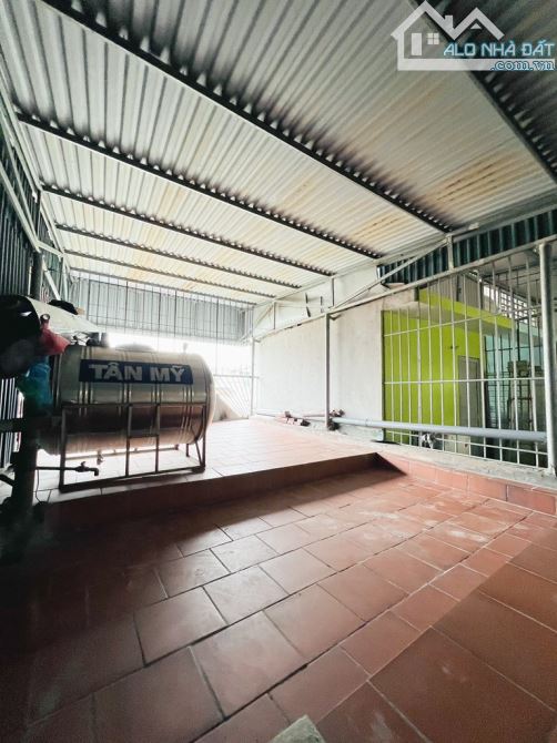 BÁN NHÀ MỚI PHỐ LĨNH NAM , .40m² x 5 TẦNG GIÁ NHỈNH 7 TỶ - 8