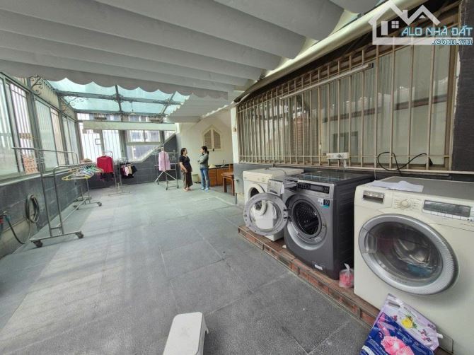 Biệt thự vườn Đào- Q. Tây Hồ- 231m2, xây 6 tầng cực đẹp - 9