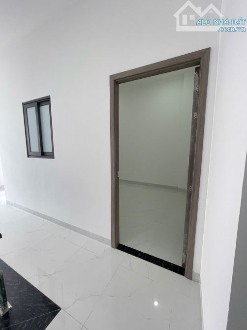 NHÀ LẦU HIỆN ĐẠI PHƯỜNG TÂN TRIỀU - 9