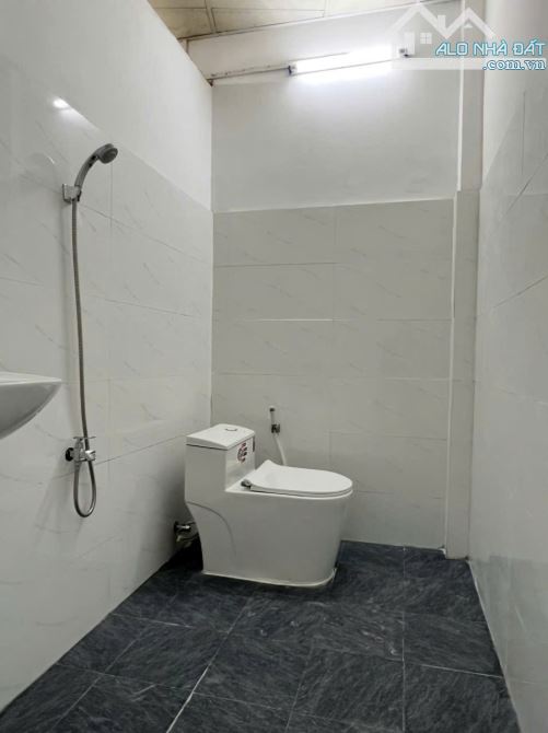 NHÀ VĨNH THẠNH CHỢ GA CÁCH 23/10 CHỈ 100M VỀ TTTP CHỈ 5P KHU DÂN CÚ ĐÔNG ĐÚC TIỆN ÍCH ĐẦY - 9
