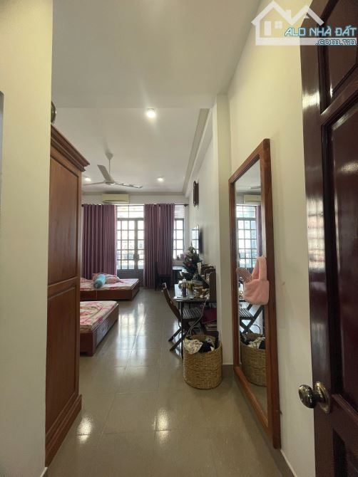 Bán nhà mặt tiền Trần Thị Nơi Phường 4 Quận 8. Nhà vuông vức, khu dân cư sầm uất gần TTTM - 9