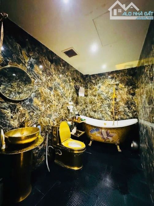 LÔ GÓC -:Ô TÔ - 3 THOÁNG - ĐƯỜNG BƯỞI BA ĐÌNH - DT 73m2-4T- MT 4.7m - NHỈNH 17tỷ - 9