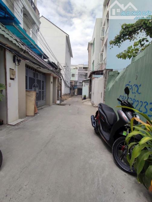 NHÀ PHẠM HỮU LẦU Q7 - HẺM ÔTÔ - 3 LẦU ĐÚC- 64m2 , NGANG 6,15m- GIÁ 7 TỶ NHỈNH - 9