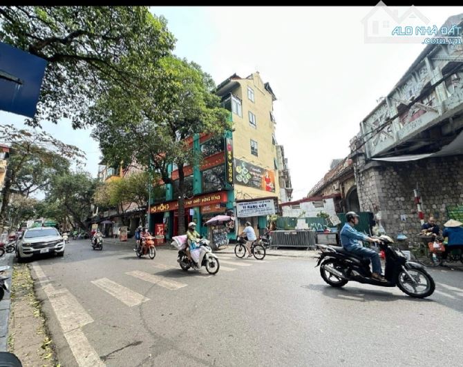 Mặt Phố Cổ/ 156 Tỷ/ 200 M2/ 17 M tiền/ 6 Tầng - 9