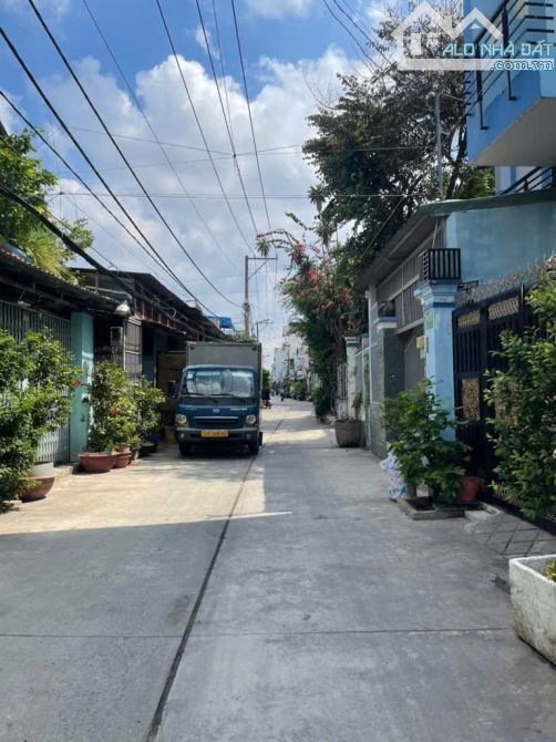 Bán nhà HXT Chiến Lược, Bình Tân, 56m² - 3 tầng, nở hậu, sát mặt tiền, chỉ nhỉnh 5 tỷ - 9