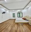 Bán nhà Đường Láng, 40m² x 5 tầng, mặt tiền 4m, giá 9.6 tỷ – cách ô tô tránh 20m