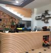 NHÀ 3 TẦNG-MẶT PHỐ Đường NGÔ QUYỀN-GẦN CẦU SÔNG HÀN-DT 124 M2-NHỈNH 1X TỶ