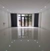 - Bán nhà đường Trần Cung, sát phố, nội thất xịn sò, 44m2, 10 tỷ.