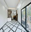 Bán Nhà Trương Định 30M x 5T Giá 5,5 Tỷ. Lô góc, gần phố, 20m ra ô tô