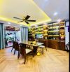 139 Tỷ/ 102 M2/ 9.4 M Tiền/6 Tầng. Mặt Phố Phùng Hưng.Hoàn Kiếm