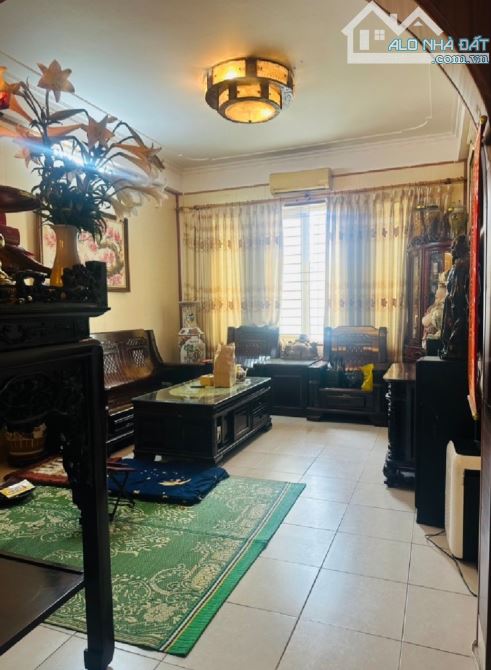 Bán nhà Lạc Long Quân 76m2×4T 15 tỷ