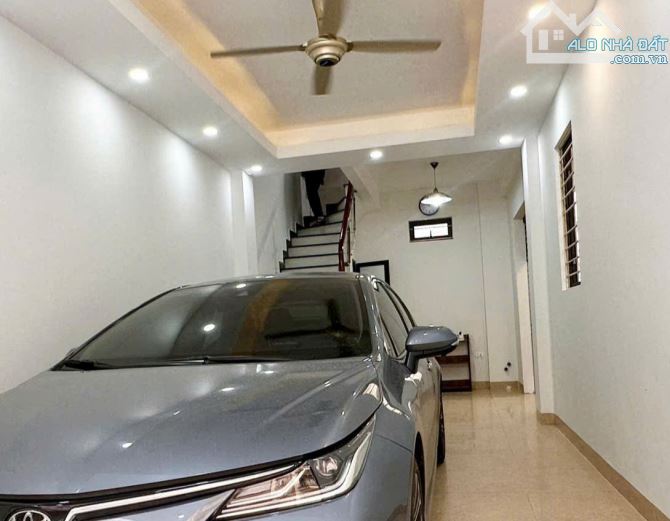 BÁN NHÀ DÂN XÂY BÁT KHỐI – 5TẦNG - NGÕ RỘNG - GARA - NHỈNH 6 TỶ

*