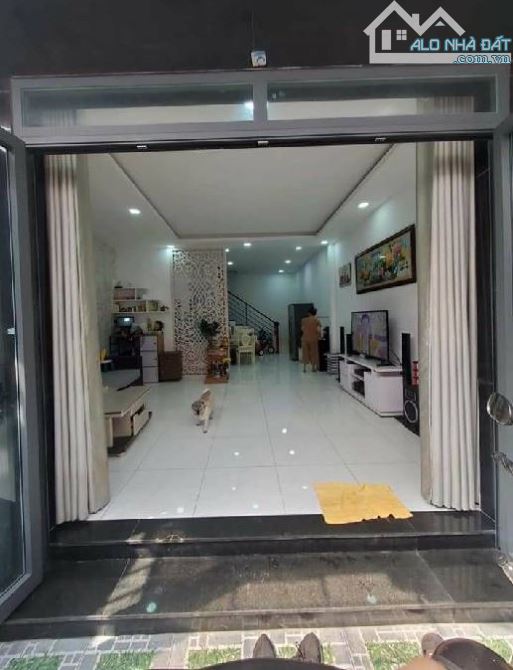 Hẻm Vip 42 Hoàng Hoa Thám, 3PN (5m x 12m), 30m ra Hẻm ÔTÔ, chỉnh 6 tỷ.
