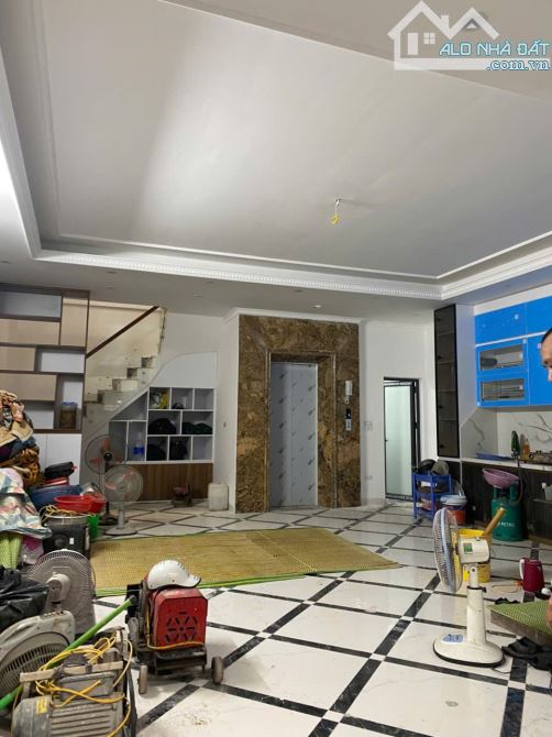 Bán nhà Thang máy ô tô chánh đỗ - Tả Thanh Oai giá chưa đến 6