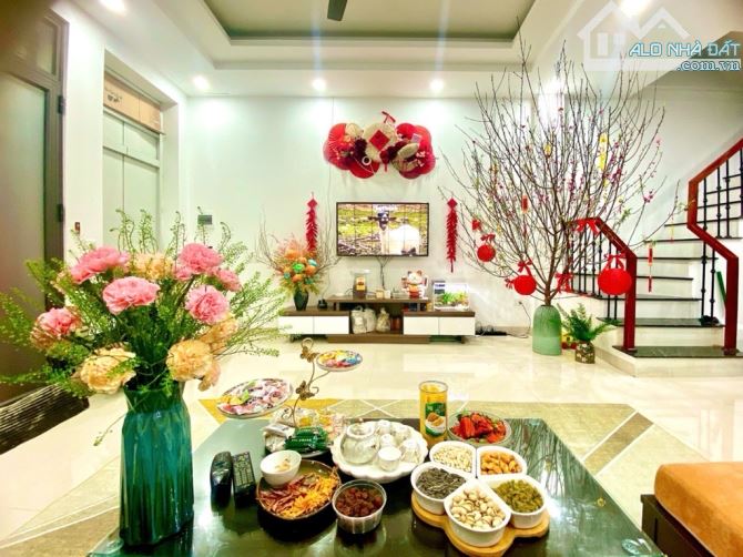 SIÊU PHẨM VĨNH TUY - Ô TÔ GẦN NHÀ 50m x  5T 8.9 Tỷ MỚI ĐẸP, VỀ Ở NGAY