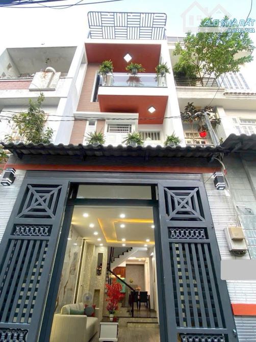 Chỉ 2 tỷ 650 cho căn 45m² Đoàn Văn Bơ xây 1 trệt 2 lầu. Hẻm 5m thông Nguyễn Tất Thành. SHR