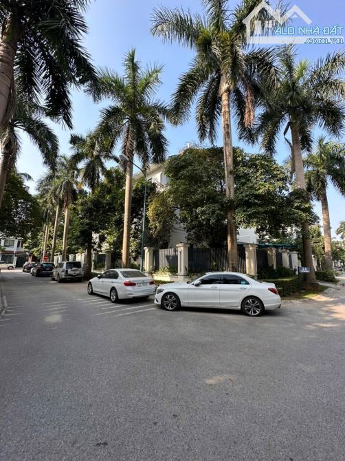 SIÊU HIẾM LÔ GÓC 297M2 GIAI ĐOẠN 1 CIPUTRA TÂY HỒ