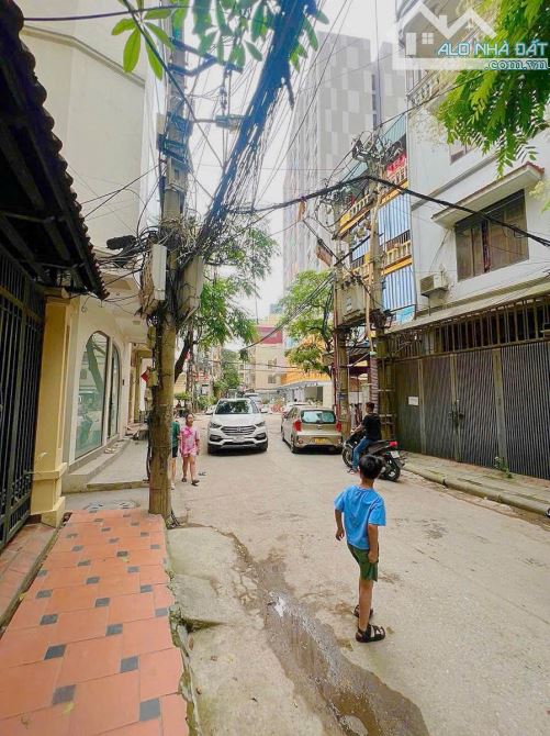 CHÍNH CHỦ CẦN BÁN NHÀ MẶT NGÕ PHỐ PHÙNG CHÍ KIÊN DT46/50, 6 Tầng