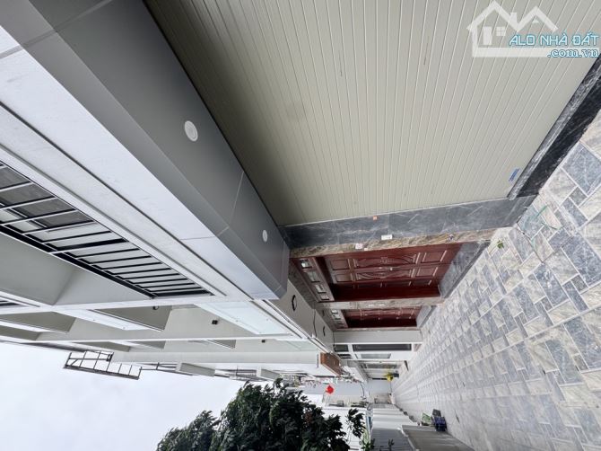 Giảm 350 triệu, Bán Nhà 5T - 5,9 tir Mới DT 36m2 TT cổ Linh Long Biên