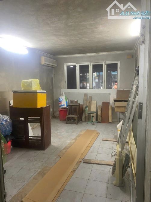 Cho thuê cửa hàng mặt phố LÊ THANH NGHỊ - Tạ Quang Bửu 32m2