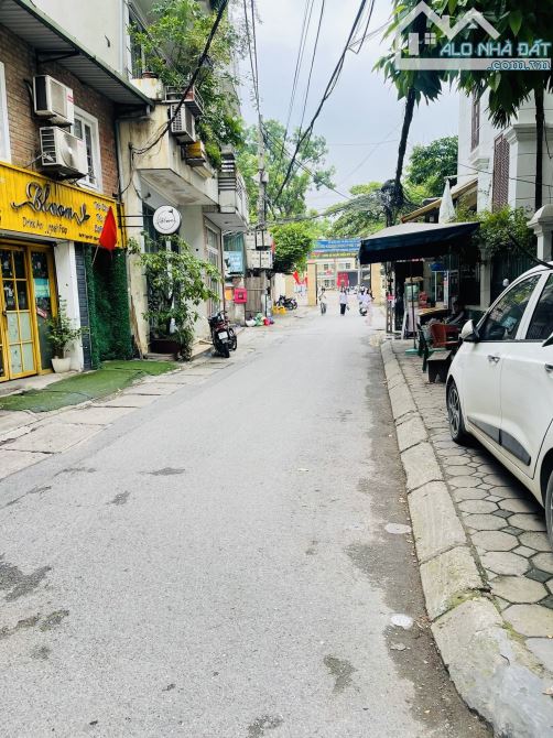 Bán nhà gần KĐT Yên Hoà, 60m2 x 5T, MT 6,9m. Gara oto, KD. Giá 23,68 tỷ.