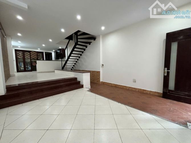 Cho thuê nhà MỚI ĐẸP KĐT Văn Quán 80m x 4 tầng 23 triệu