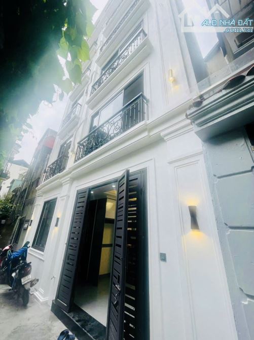 SIÊU PHẨM THÁI HÀ.10M RA ÔTO 6T THANG MÁY.NHÀ MỚI ĐẸP.GẦN PHỐ.NGÕ THÔNG TIỆN ÍCH BẠT NGÀN.