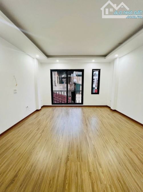 CỰC PHẨM VĂN CHƯƠNG - ĐỐNG ĐA - 6 TẦNG THANG MÁY - LÔ GÓC - GẦN PHỐ, GẦN HỒ - GIÁ 8.8 TỶ