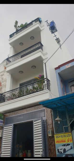 HIẾM CÓ – CÓ 1 KHÔNG 2] DIỆN TÍCH 4x18M VUÔNG VỨC – 4 TẦNG ĐẸP – HẺM NHỰA 8M – GIÁ CHỈ 7.9