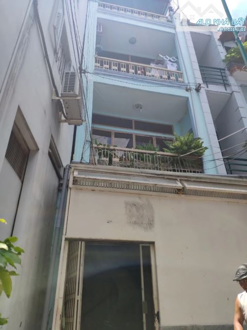 Xoay vốn bán nhà 58m², Lý Chính Thắng, P7, Q3. Hẻm 5m xe hơi, xây 5 tầng, gần Co.opmart