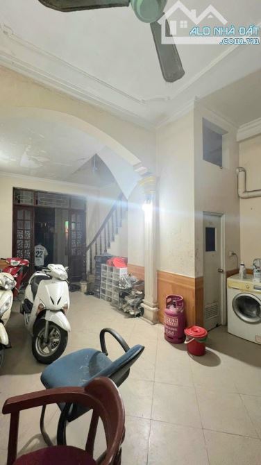 Nhà ngõ Quan Thổ, 41m , 4 tầng, Giá nhỉnh 7 tỷ, hiếm nhà bán.