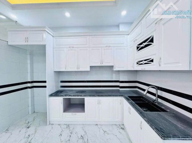 Bán nhà 4 tầng xây mới tại Đà Nẵng Ngay gần cầu Hoàng Gia.42m2 giá chỉ 2,95 tỷ tt