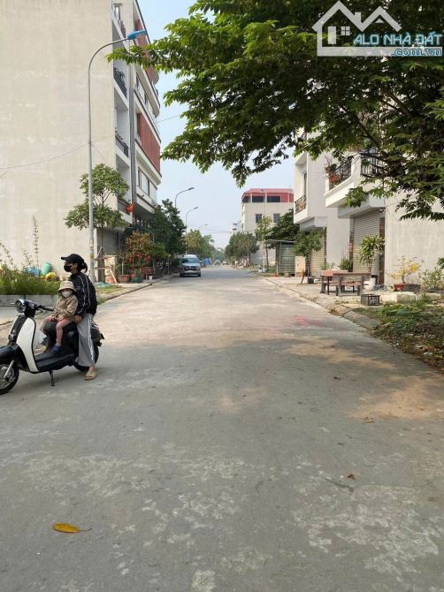Pán lô đất làn 3 Nguyễn Quyền giãn dân khu 6 Phường Đại Phúc,TP Bắc Ninh. Giá chỉ 6,x tỷ
