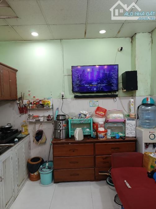 Bán nhà Nguyễn Văn Yến, gần Lý Thánh Tông, Tân Phú, 3 tầng, chỉ hơn 1 tỷ