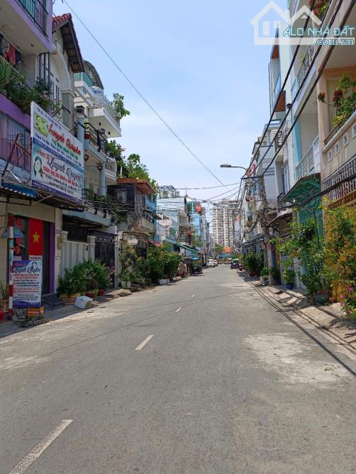Bán gấp nhà đẹp ở ngay mặt tiền Đường số rộng 12m, khu CX ngân hàng, 27m2, 4T, 4PN, SHR.