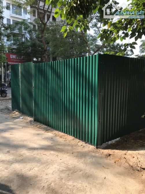 Cần bán đất thổ cư ở ngõ 200 phố nguyễn sơn long biên