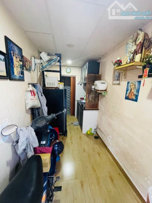 Bán nhà hẻm xe tải Lê Ngã, gần Âu Cơ, Tân Phú, 3 tầng, chỉ hơn 1 tỷ