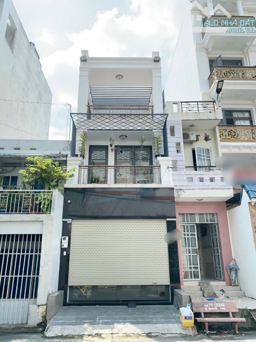 Nhà mặt tiền khu Bình Phú 1 Q6, gần 100m2 ngang 4.2 SHR vuông đep, giá đầu tư 12.8 tỷ TL